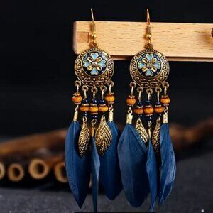 Feather boho style earrings